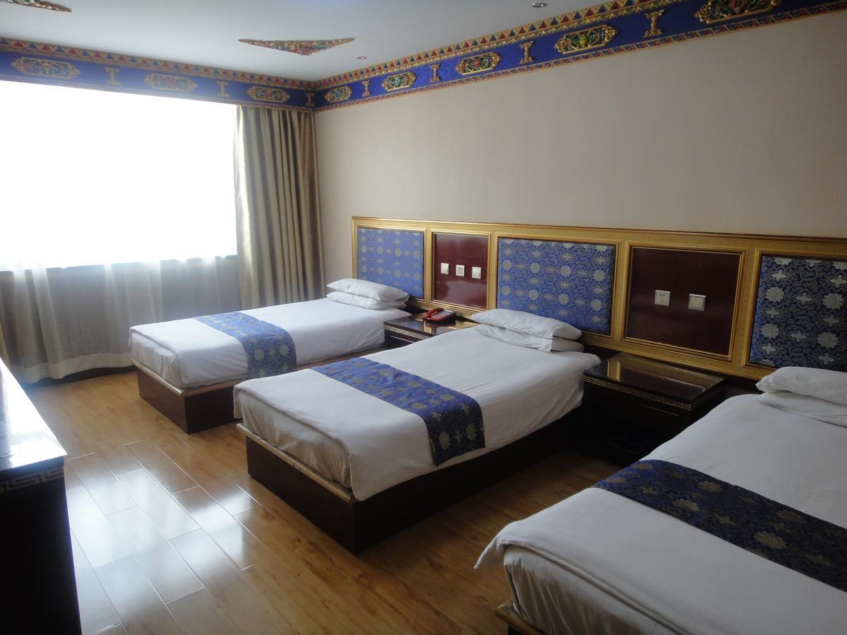 Overseas Tibetan Hotel Xiahe Exterior photo
